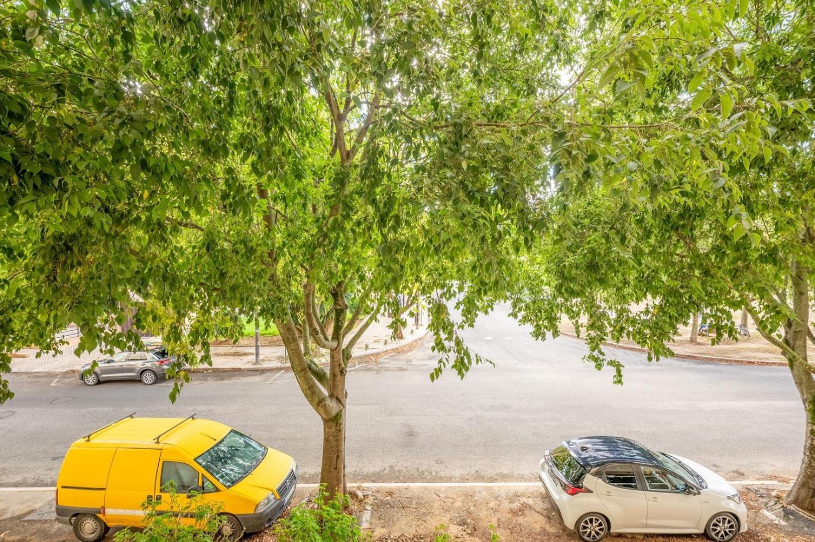 Guestready - A Cosy Retreat In Lumiar Apartment ลิสบอน ภายนอก รูปภาพ